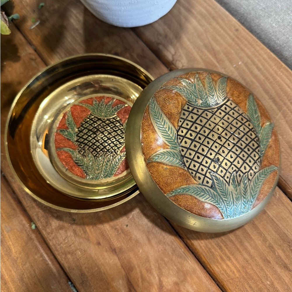 Vintage Decorative Brass Pineapple Trinket/Jewelry Box‎ and coasters
